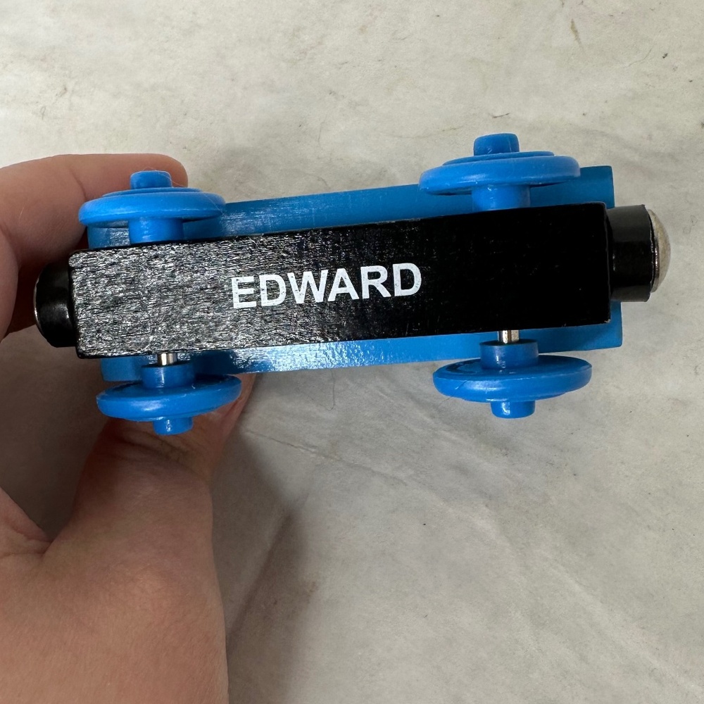 Vintage Thomas & Friends Wooden Railway Train Edward Engine 2003 - Picture 8 of 8